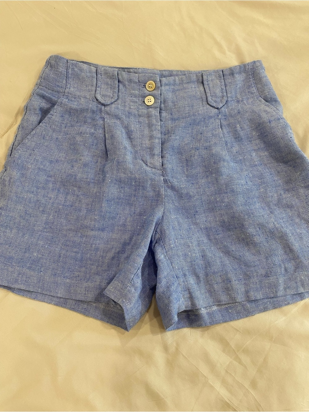 Linen high waisted shorts. J McLaughlin EUC size 4//Small